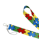 Cordão de Pescoço Estampado com Identificação para Autismo – Porta-Chaves, Celular, Crachá e Apito de Segurança Infantil